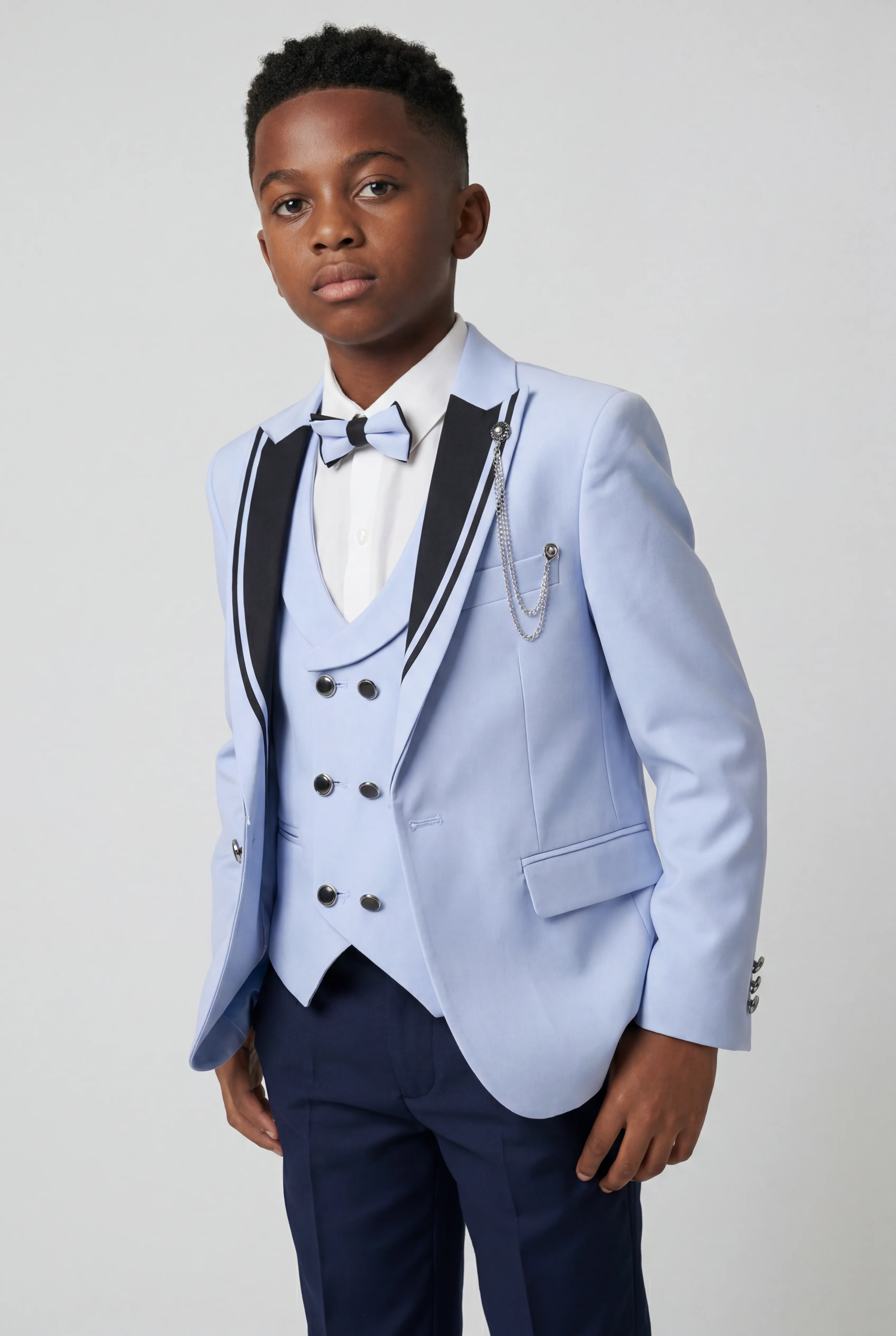 Boys Light Blue 6-Piece Tuxedo Suit Set with Black Contrast Lapels - Image 2