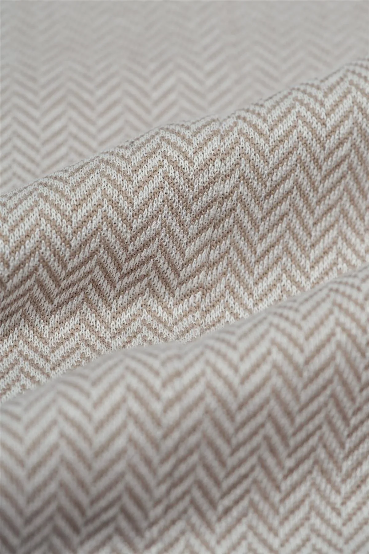 Men’s 2-Piece Herringbone Casual Suit - Vasco - Beige - Image 9