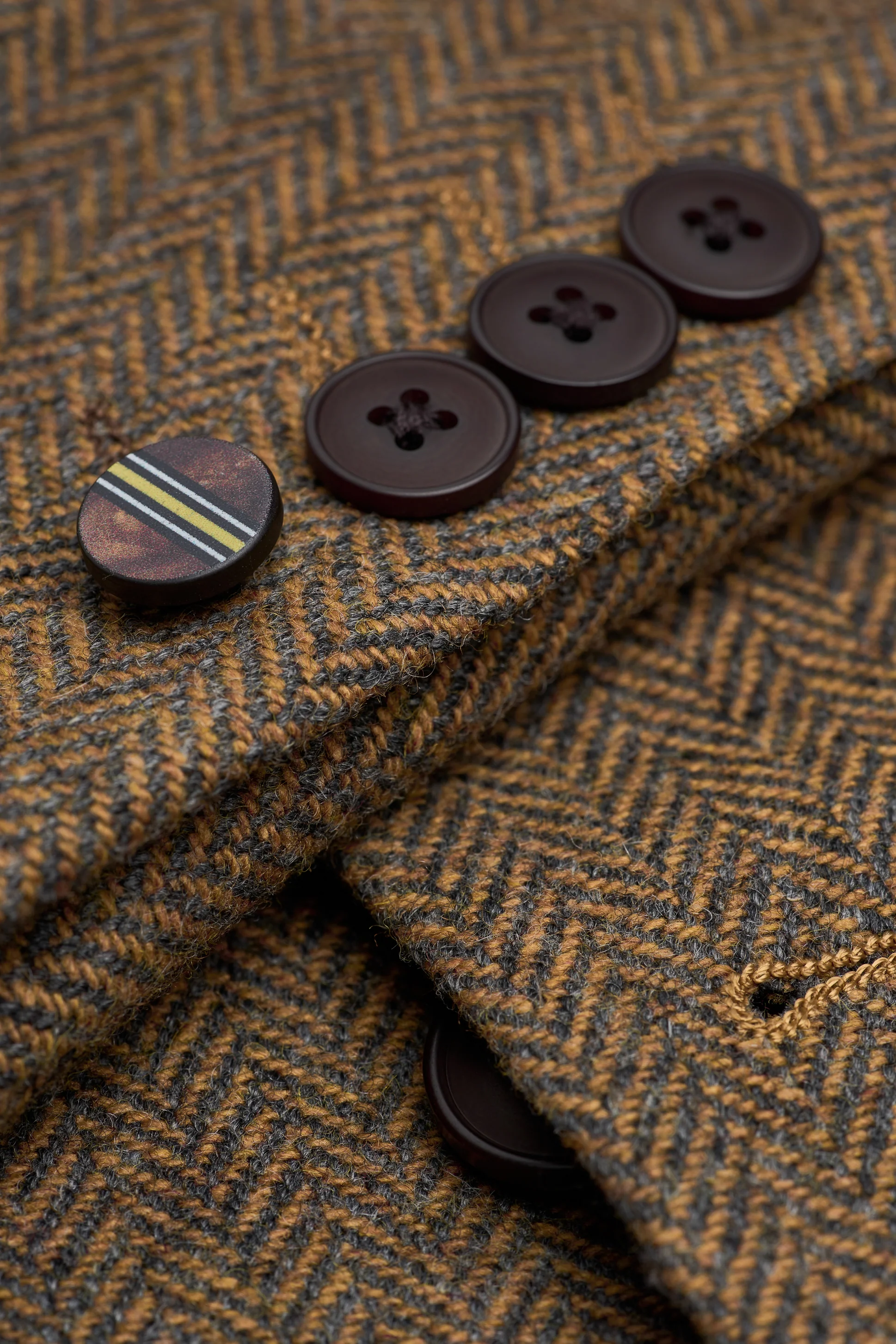 Men’s 3-Piece Wool Herringbone Tweed Suit - Thomas - Brown - Image 10