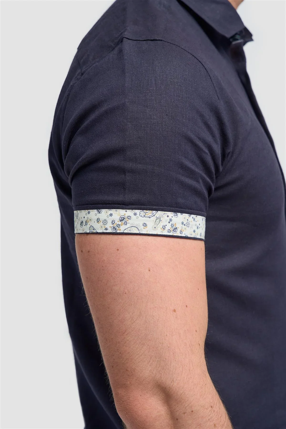 Men’s Linen Blend Short Sleeve Shirt with Cuff Trim - Matera - Navy - Image 6
