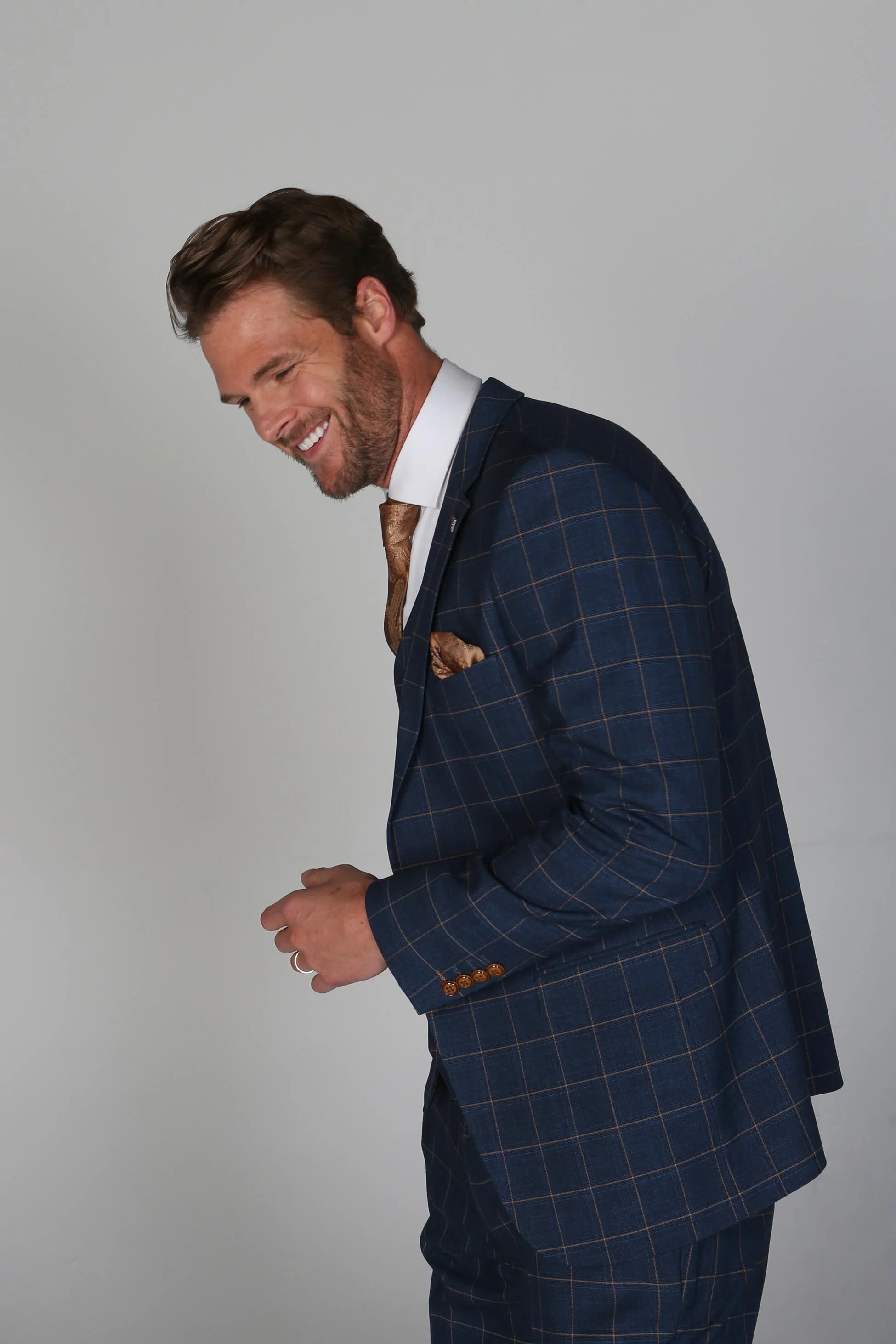 Men's Tailored Fit Windowpane Check Suit - HAMLEYS - Cornflower Blue - Image 5